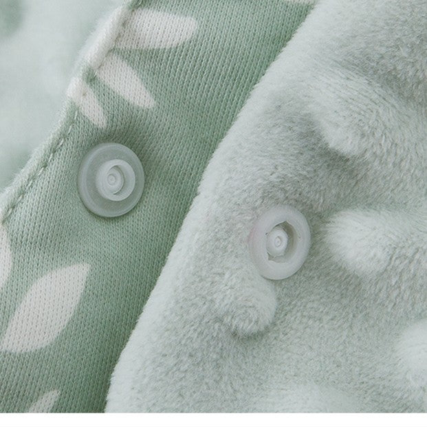 nid d'ange bebe douceur brin d'herbe avec système bouton-pression