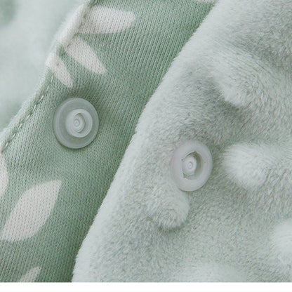 nid d'ange bebe douceur brin d'herbe avec système bouton-pression