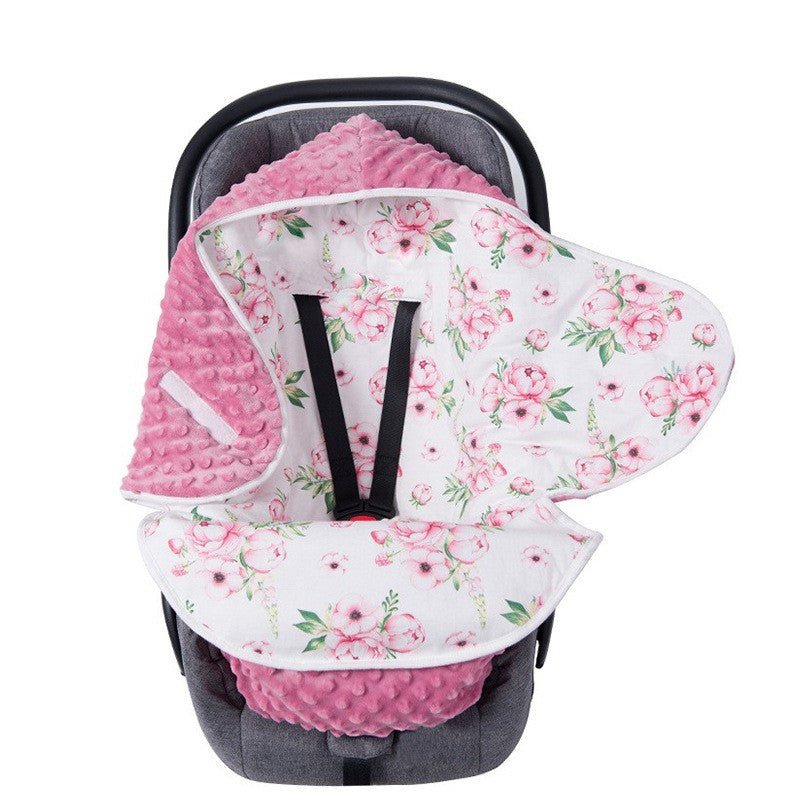nid d'ange cocon hivernal motif fleurs roses