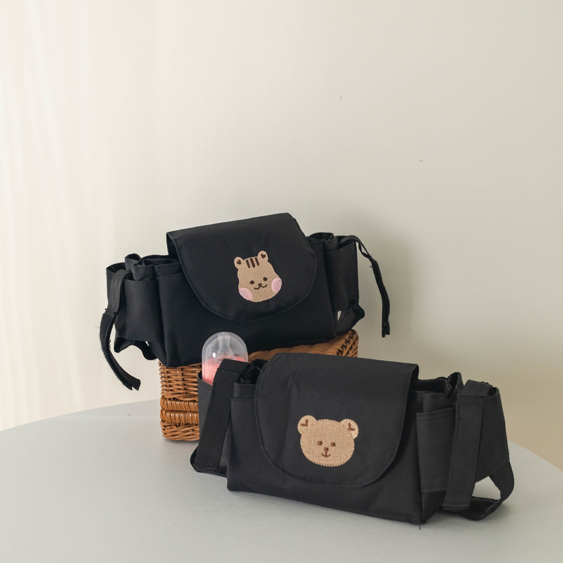 organisateur de poussette motif ourson et écureuil