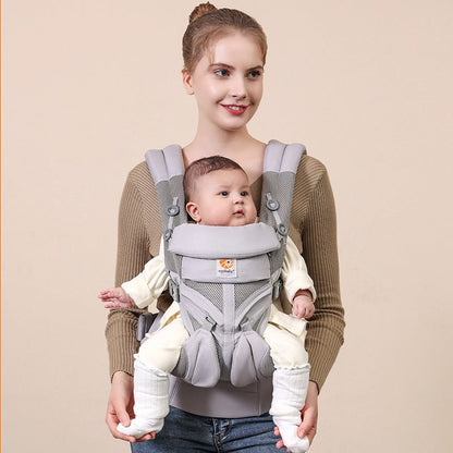 porte bebe gris avec bébé devant