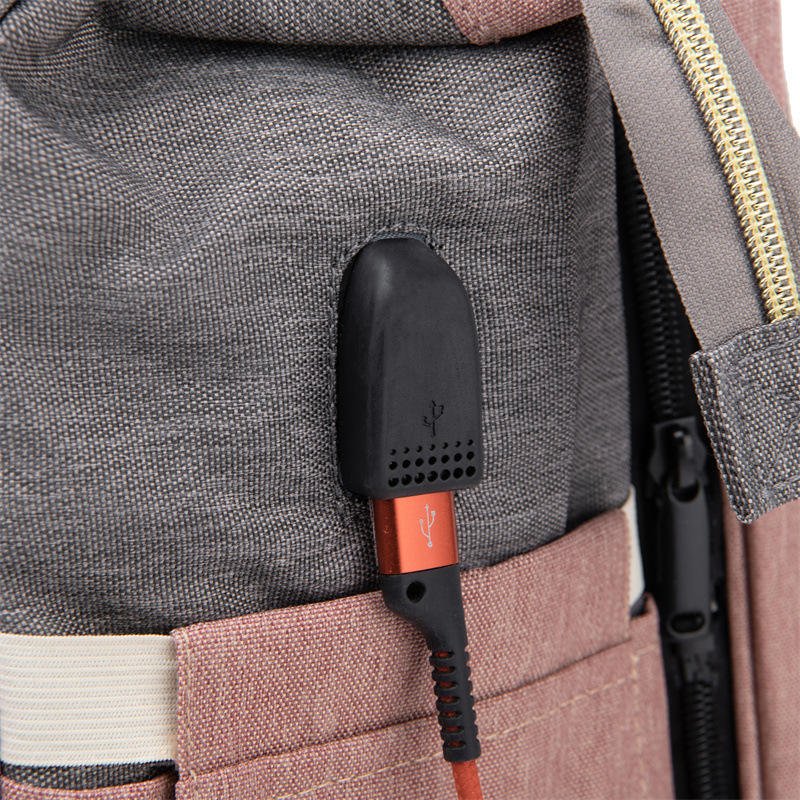 sac à dos à langer port USB