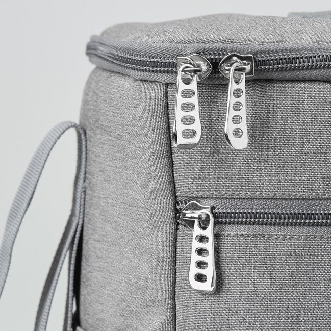 sac à langer ingénieux avec fermetures éclair de qualité